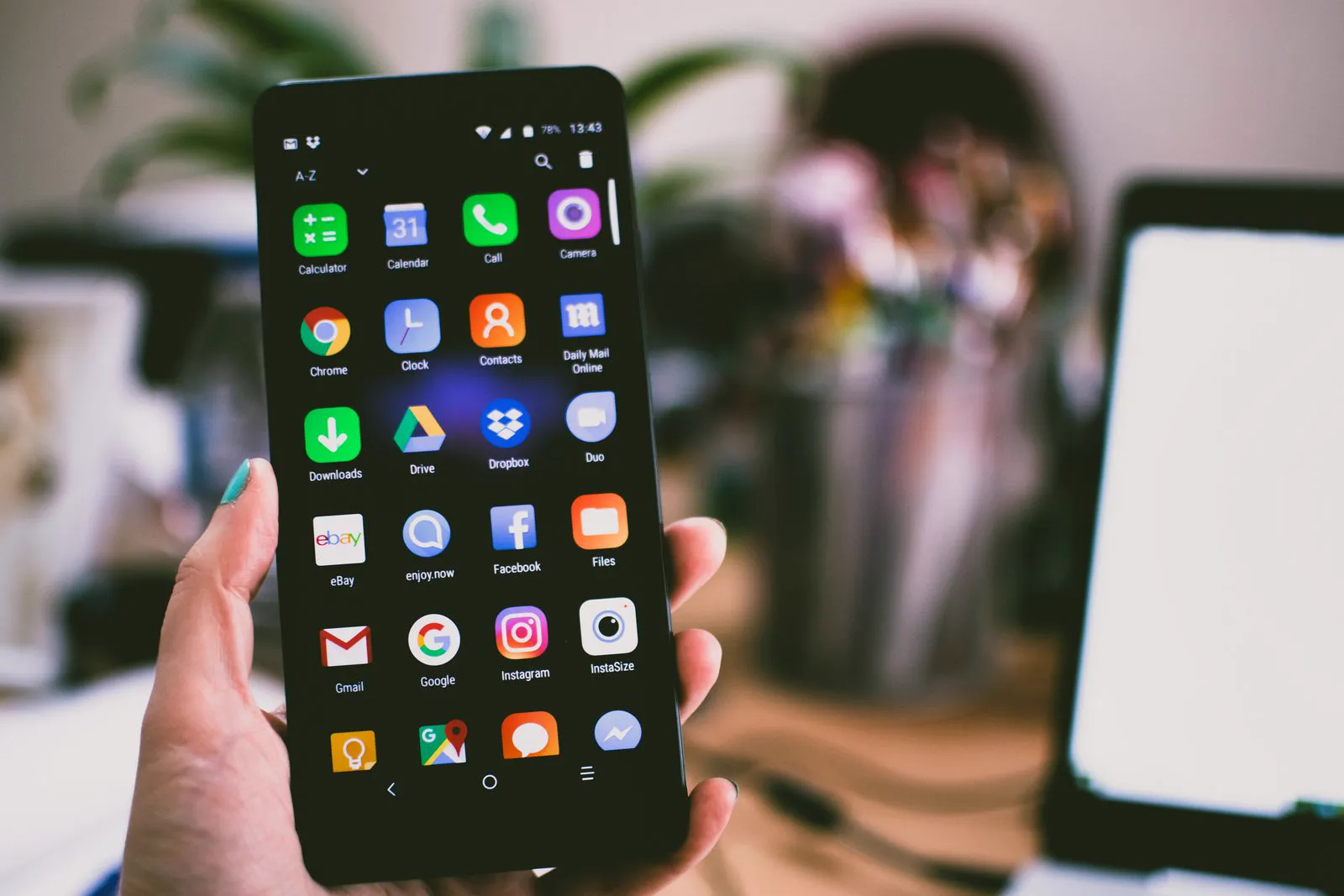 Flutter vs Native: Choosing the Right Mobile Stack